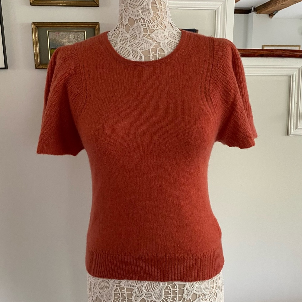 WHITE + WARREN Rust Color Crewneck Cashmere Sweater Flutter Sleeves XS
